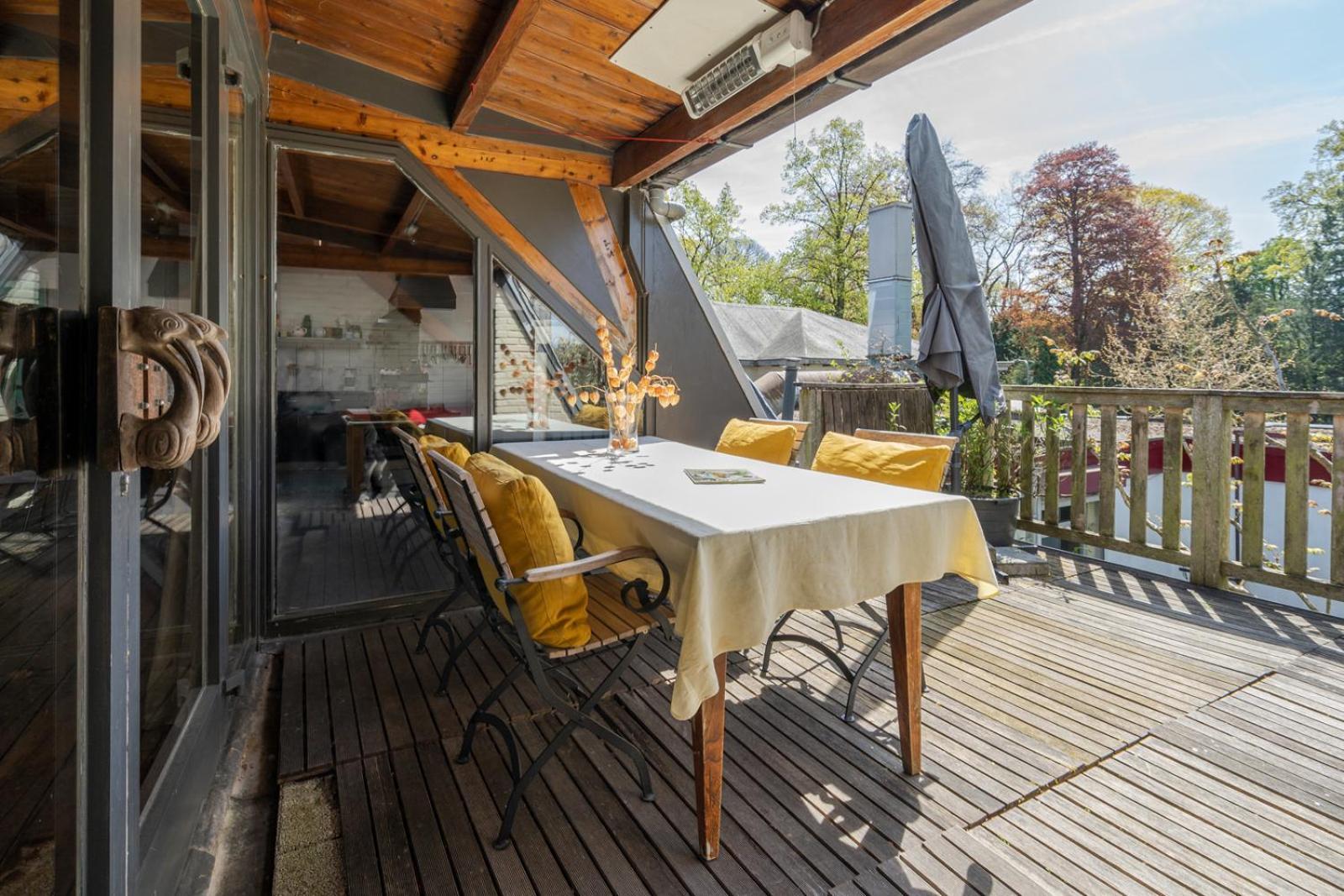 Huis Met De Leeuwenkoppen Dieren Kültér fotó